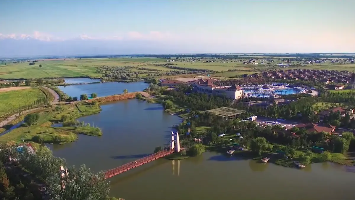 Курорт 8 Озер в Алматы