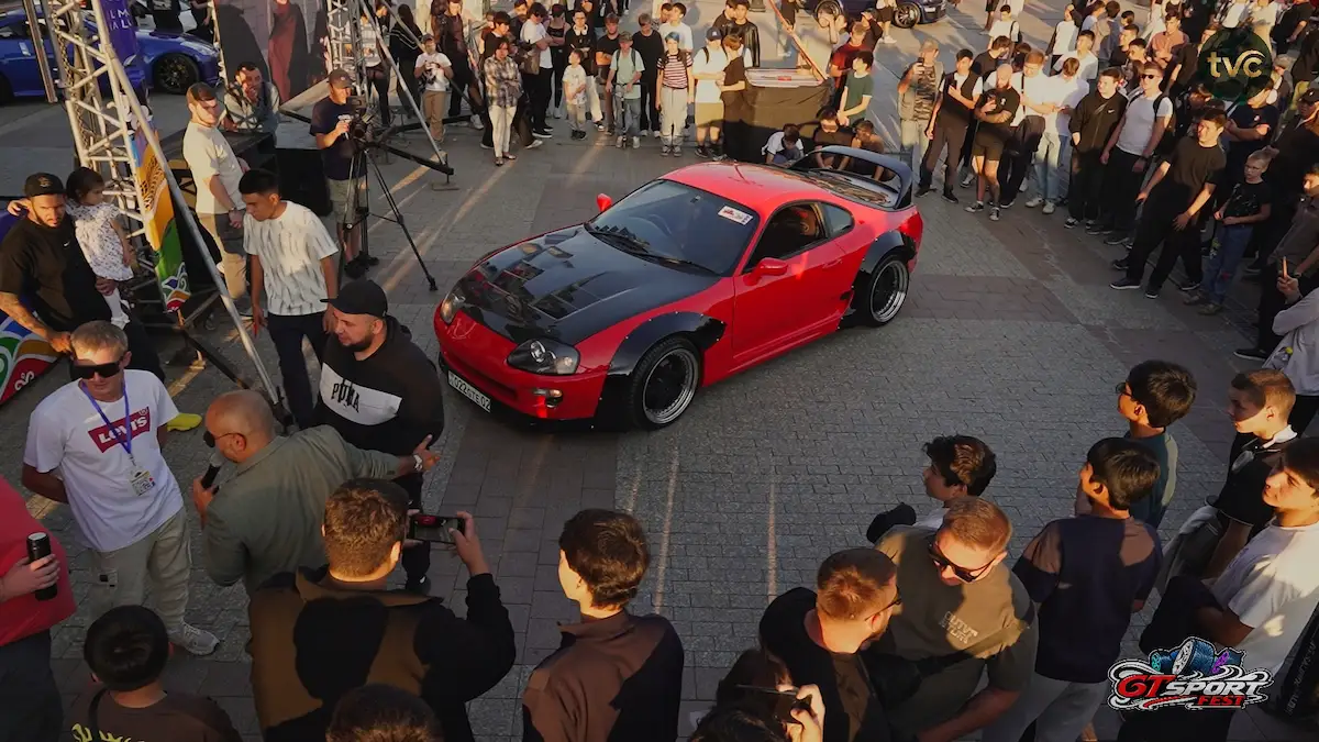 GT AUTOFEST 2026 на площади в Алматы