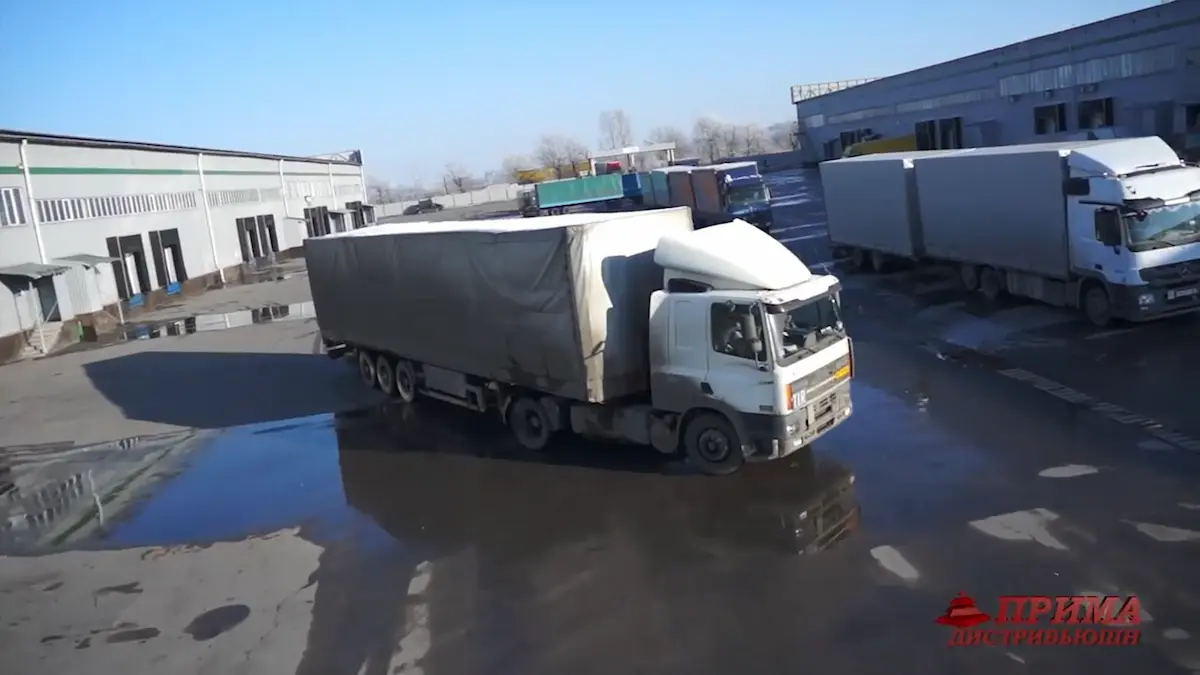 Аэросъемка складов в корпоративного видео Прима
